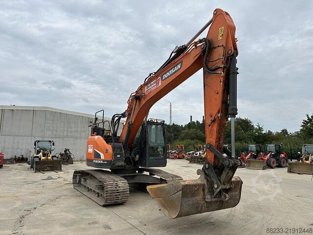 Crawler excavator Doosan DX235LCR-5
