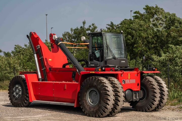 整箱正面吊 Kalmar DRG450-60S5M