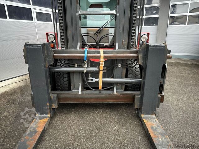 大型フォークリフト - ディーゼル Kalmar DCE 160-12