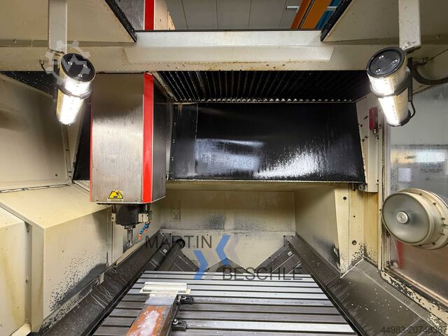 Centro universal de usinagem HERMLE C 1200 V