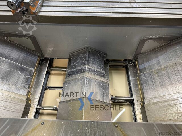 Centro universal de usinagem HERMLE C 1200 V