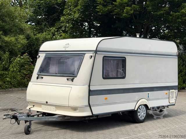 Caravan HOBBY 400 / 10 C Wohnwagen mit Vorzelt