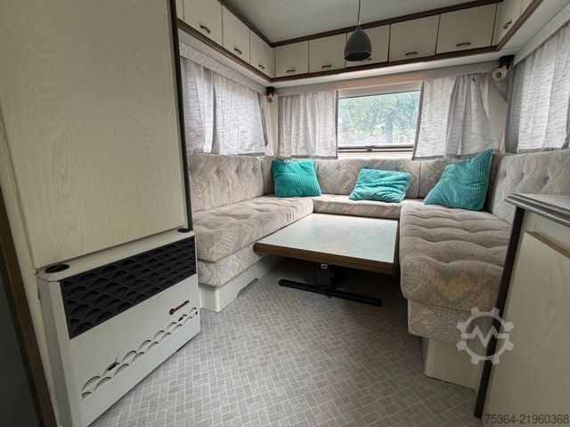 Caravan HOBBY 400 / 10 C Wohnwagen mit Vorzelt