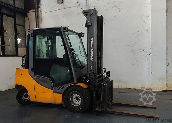 LPG Forklifts Jungheinrich TFG435s