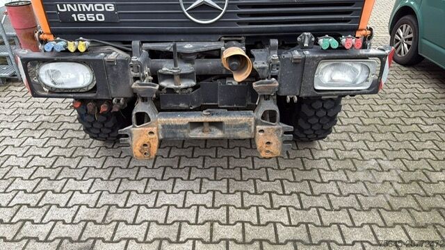 يوني موغ Mercedes-Benz Unimog U1650