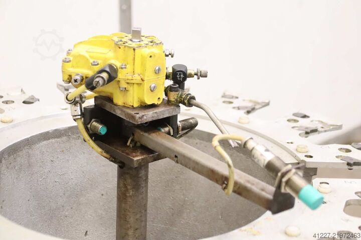 Troca automática de ferramenta Mikron VC500D SK40 16 Aufnahmen