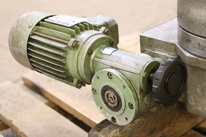 Troca automática de ferramenta Mikron VC500D SK40 16 Aufnahmen