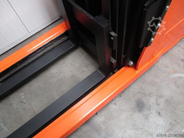 2011 BT TOYOTA RWE120 Triplex - 3197 BT RWE120