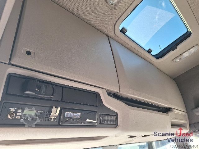 Standard tractor unit Scania S 500 A4x2NA,S Model,SUPER, 2 Alu Tanks, Navi, DAB