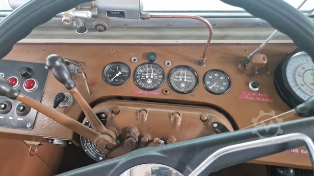 Diaľkový autobus VOLVO Paket 1 x Saurer L4C + Volvo B 10