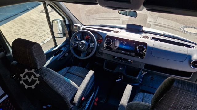 Minibús MERCEDES-BENZ Sprinter 315 Tourer 9 SS  VIP Systemboden Stock