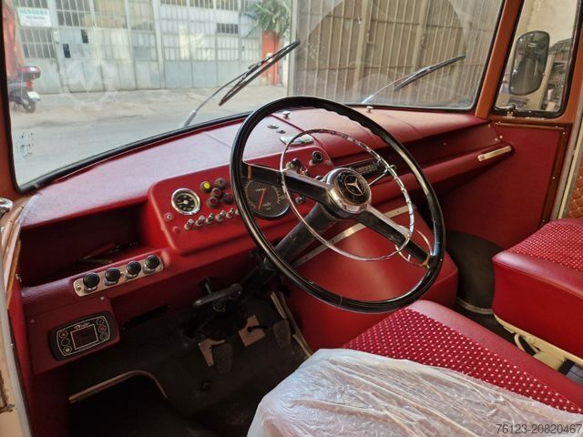 Minibús MERCEDES-BENZ Vorgänger Sprinter O 319 Samba mit Faltdach AC