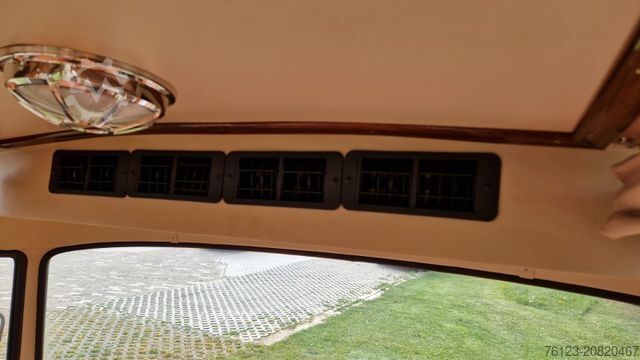 Minibús MERCEDES-BENZ Vorgänger Sprinter O 319 Samba mit Faltdach AC