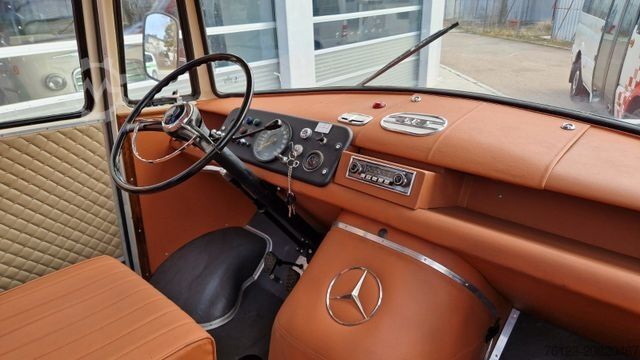 Minibús MERCEDES-BENZ Vorgänger Sprinter O 319 Samba mit Faltdach AC