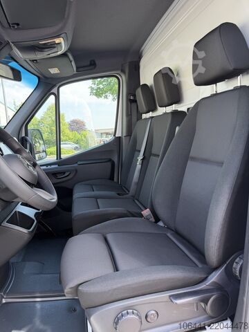 Furgoneta MERCEDES-BENZ Sprinter 317 Möbelkoffer mit Türen