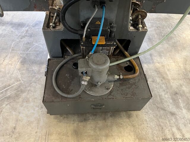 Universal CNC milling machine Optimum F100