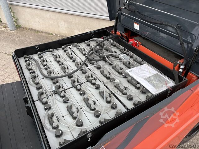 Empilhador eléctrico de 4 rodas Toyota 8 FBMT 50, 280h!