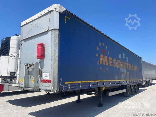 Semi-reboque aberto com lona Schmitz Cargobull Semitrailer Curtainsider Mega