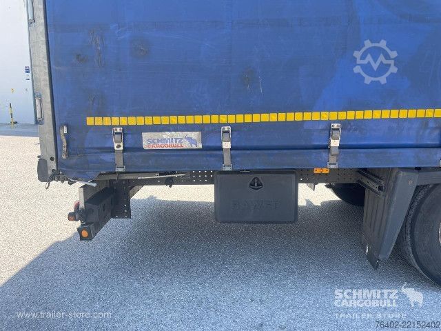 Semi-reboque aberto com lona Schmitz Cargobull Semitrailer Curtainsider Mega
