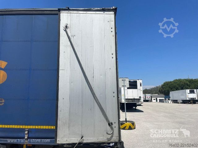 Semi-reboque aberto com lona Schmitz Cargobull Semitrailer Curtainsider Mega