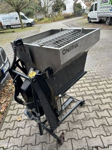 Метачна машина / Носач на оборудване Egholm Park Ranger 2150