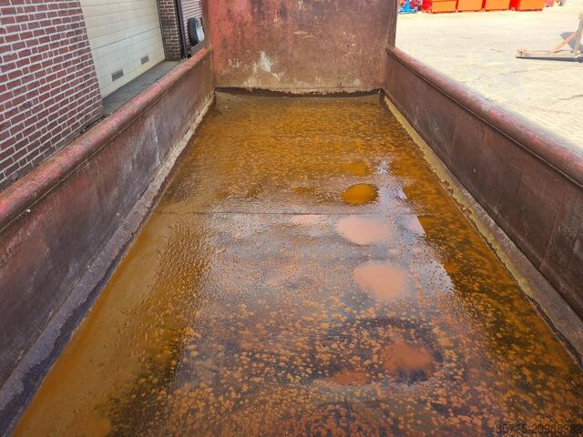 ตู้คอนเทนเนอร์  Haakarm container