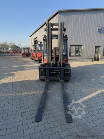 Dieselstapler Linde H50D-02