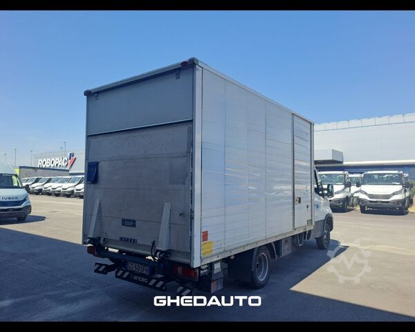 मिनिबस IVECO 35C14H BOX + SPONDA