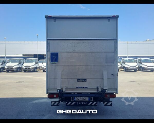 मिनिबस IVECO 35C14H BOX + SPONDA