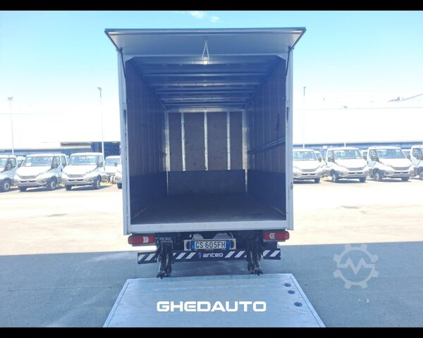 मिनिबस IVECO 35C14H BOX + SPONDA