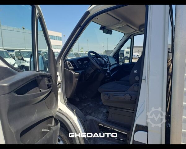 मिनिबस IVECO 35C14H BOX + SPONDA