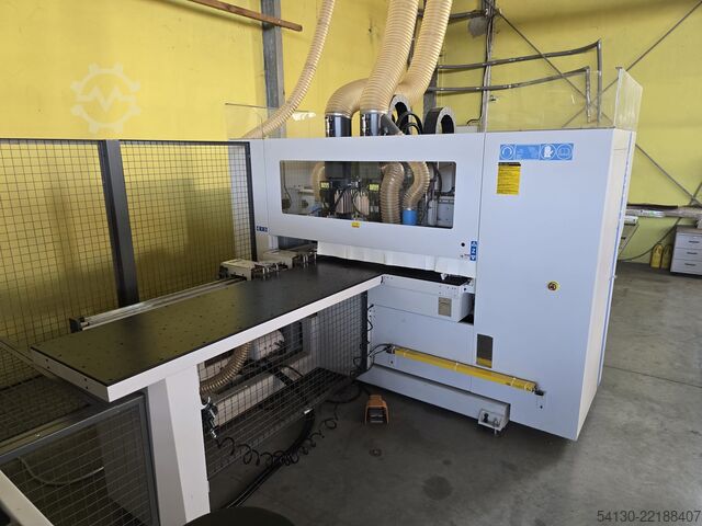 Gjennomløpende bearbeidingssenter Masterwood TF 600S