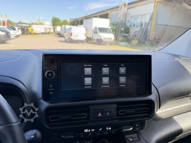 Carrinha de caixa longa Fiat Doblo Kastenwagen XL 1.5 Klima Kamera