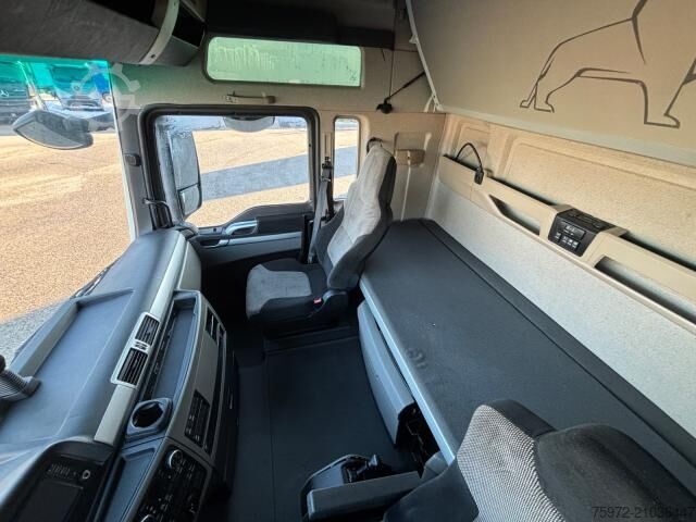 標準トラクターユニット MAN TGX 18.500XXL