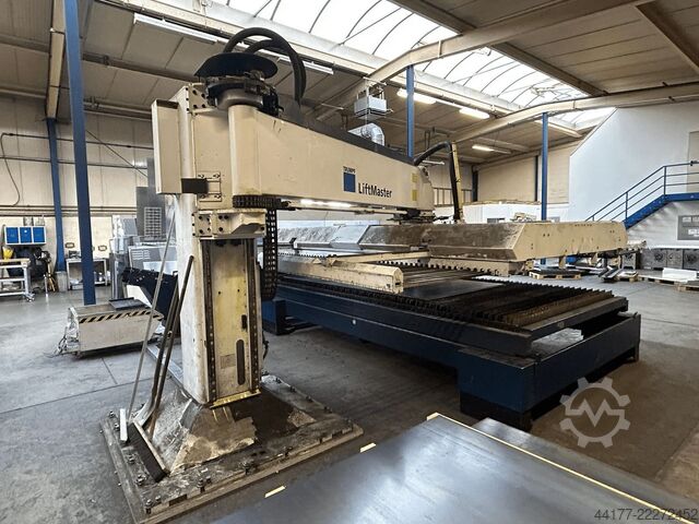 Lazerinio pjovimo sistema Trumpf TruLaser 3040 mit LiftMaster