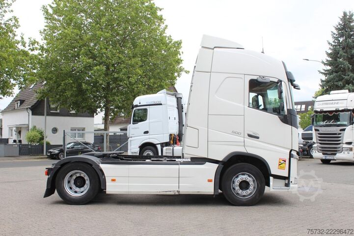 Staðlaður dráttarbíll Volvo FH 500 Globe   I-Park Cool   VEB+   2 Liegen