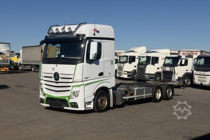 Vöruvagn fyrir sérhæfðan tilgang Mercedes-Benz Actros 2545 6x2 BDF / Swiss-Vehicle