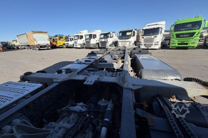 Vöruvagn fyrir sérhæfðan tilgang Mercedes-Benz Actros 2545 6x2 BDF / Swiss-Vehicle