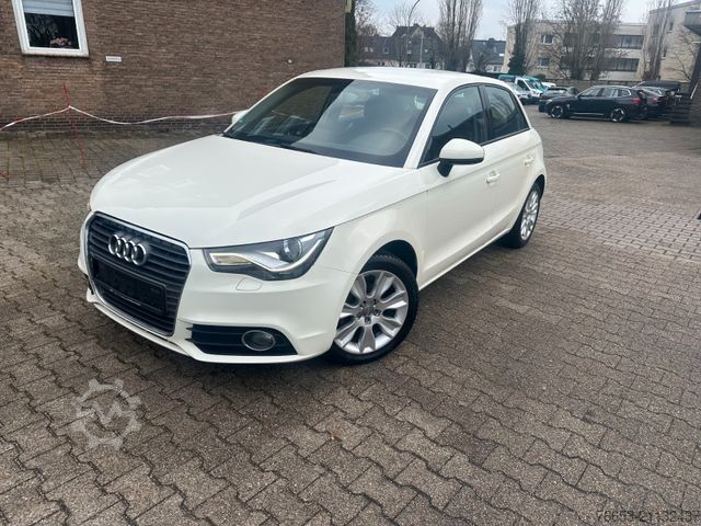 Dodávka AUDI A1 1.2 TFSI 63kw*Teilleder*Klimaaut.*Xenon*Navi