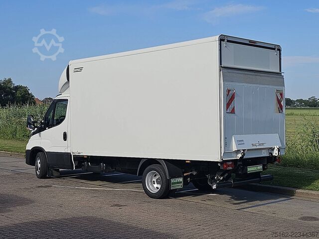 Suitcase IVECO DAILY 35C16 Bakwagen Laadklep!