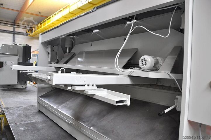 हाइड्रोलिक गिलोटिन कैंची LVD HSL 3100 x 13 mm