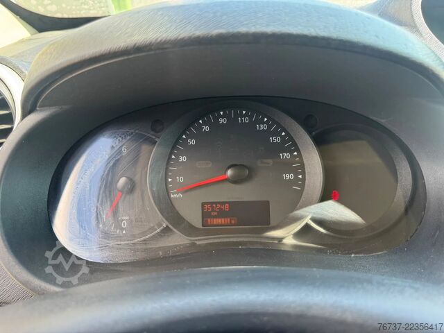 Panelinis furgonas Renault Kangoo **EURO 5B-AIRCO**