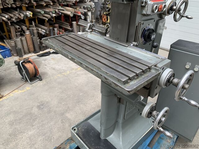 Universele freesmachine DECKEL FP 1