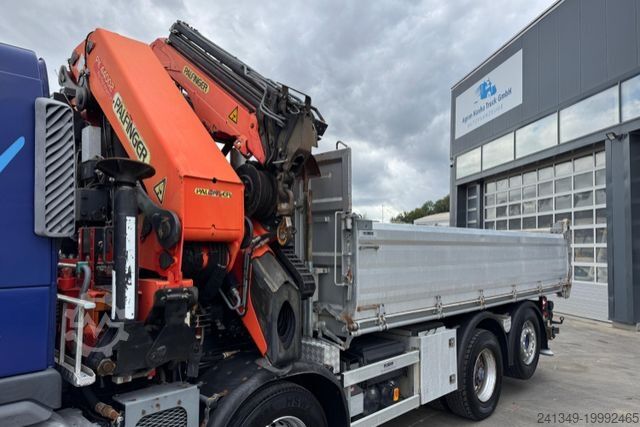Gru montata su autocarro VOLVO FM-460 8x2 Palfinger PK44002 Flyjib & Seilwinde