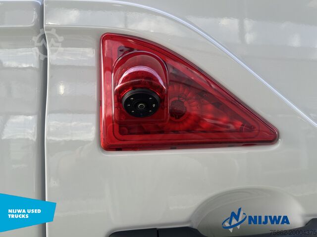 Stationbíll með háu þaki Renault Master T35 180 L3H2 Trekhaak + Navigatie