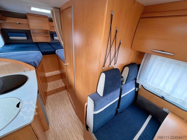 Halvintegreret autocamper HYMER/ERIBA Van 572 - Einzelbetten - Garage - Klima -
