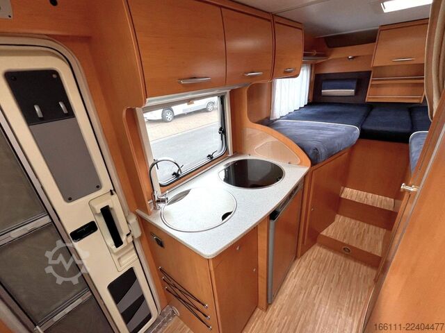 Halvintegreret autocamper HYMER/ERIBA Van 572 - Einzelbetten - Garage - Klima -