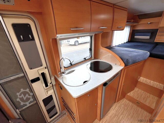 Halvintegreret autocamper HYMER/ERIBA Van 572 - Einzelbetten - Garage - Klima -