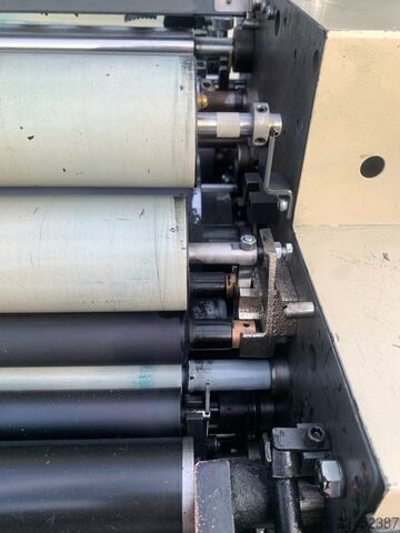  Ryobi- Japan 985CF/3302MCS