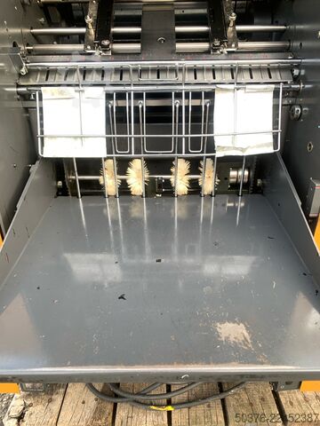  Ryobi- Japan 985CF/3302MCS